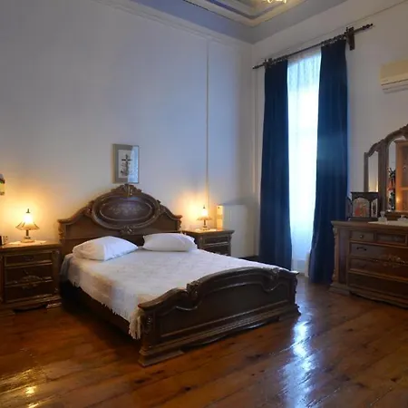 Avra Mansion / αρχοντικό αύρα 260m2 إرموبولّي