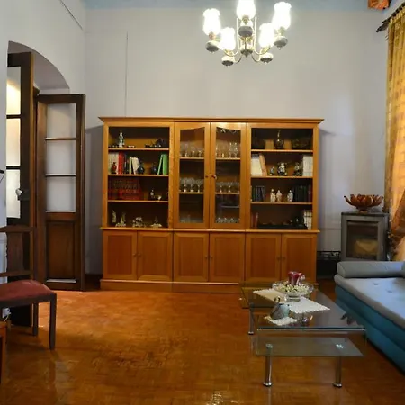 Avra Mansion / αρχοντικό αύρα 260m2 فيلة